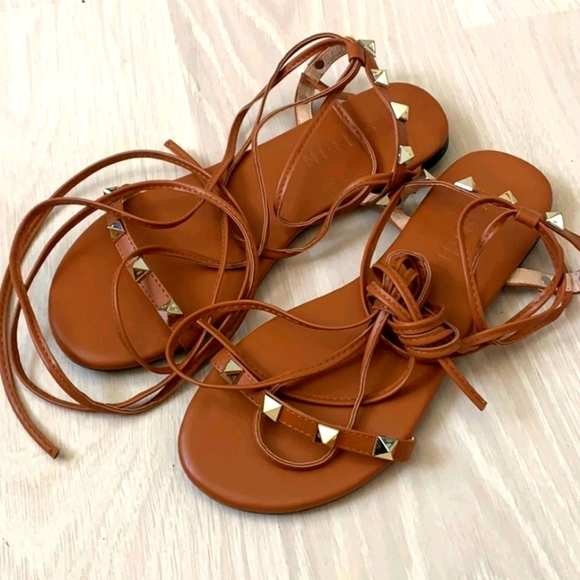 SHEIN Shoes - NWOT Tie up sandals size 9